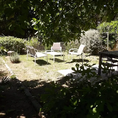 Audesource, 3 Avec Jardin *